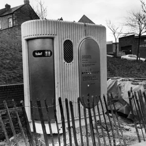 Gateshead Council's £35,000 High-Tech Toilet Print 1989