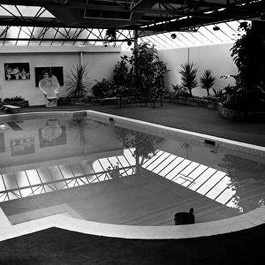 Swimming pool at home of Rod Stewart in Windsor 1975