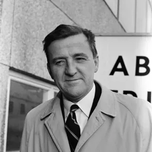 Tasker Watkins VC, Counsel for the Aberfan Tribunal, pictured arriving at court 2nd