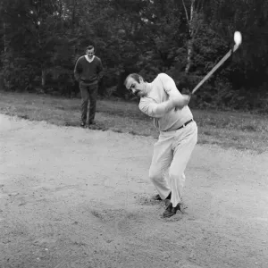 Ted Dexter and Sean Connery playing golf at Coombe Hill Golf course. 25th October 1968 Ted Dexter and Sean Connery playing golf at Coombe Hill Golf course. 25th October 1968