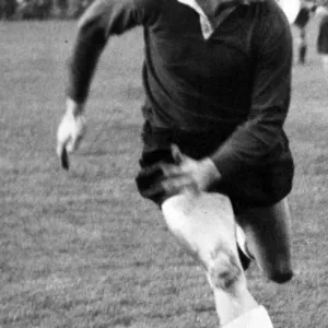 Terry Davies, Llanelli RFC. 25th January 1958 Terry Davies, Llanelli RFC. 25th January 1958