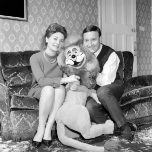 Terry Hall with Lenny the lion seen here at home. 1960 A1226-007