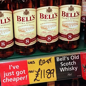 Tesco Price Cuts February 1999 Bells whisky reduced by 60p point of sale