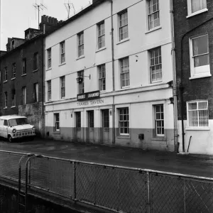 Thames Tavern Pub, Reading, Berkshire. 7th March 1975 Thames Tavern Pub, Reading, Berkshire. 7th March 1975