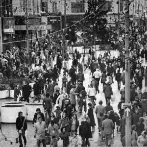 Liverpool Church Street Christmas Shopping Print 1974