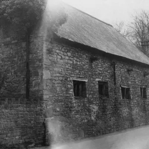 La Granja de la Diezmos, Brecon, un pueblo y comunidad mercantil en Powys, Medio Gales, 24 de febrero de 1954.