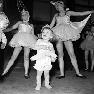 Toddler Jennifer Biggs aged 17 months 17 seen here dancing at a Reading hotel