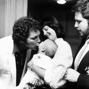 Tom Jones with Family in London Hotel Print (00122)