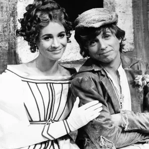 Tommy Steele who stars as Truffaldino actor with actress Julia Lockwood who stars as Tommy Steele who stars as Truffaldino actor with actress Julia Lockwood who stars as