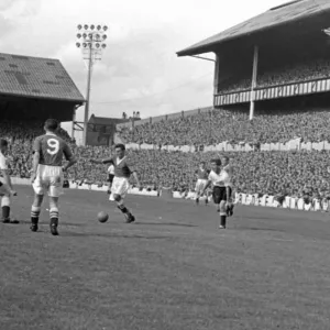 Tottenham 1-1 Chelsea, division one league match at White Hart Lane