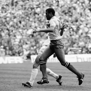 Tottenham 4-1 Watford, FA Cup semi final match at Villa Park, Saturday 11th April 1987 Tottenham 4-1 Watford, FA Cup semi final match at Villa Park, Saturday 11th April 1987