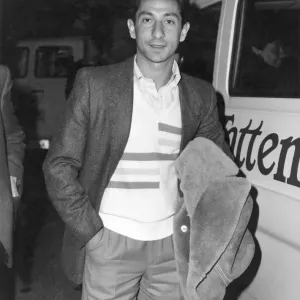 Tottenham Hostpur footballer Ossie Ardiles arrives at Heathrow Tottenham Hostpur footballer Ossie Ardiles arrives at Heathrow