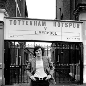 Tottenham Hotspur F. C. : Steve Perryman outside the Tottenham Ground