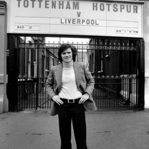 Tottenham Hotspur F.C. Print: Steve Perryman at the Tottenham Ground, March 1975
