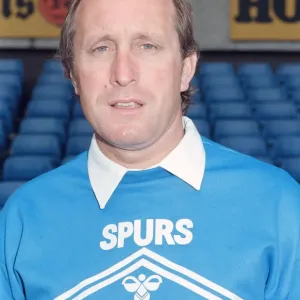 Tottenham Hotspur players pose during a photocall at White Hart Lane ahead of the 195-86 Tottenham Hotspur players pose during a photocall at White Hart Lane ahead of the 195-86