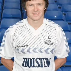 Tottenham Hotspur players pose during a photocall at White Hart Lane ahead of the 195-86 Tottenham Hotspur players pose during a photocall at White Hart Lane ahead of the 195-86