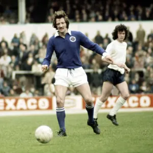 Tottenham Hotspur v City 1974 Print - Frank Worthington