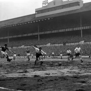 Tottenham Hotspur v Manchester United-action during the game February 1959