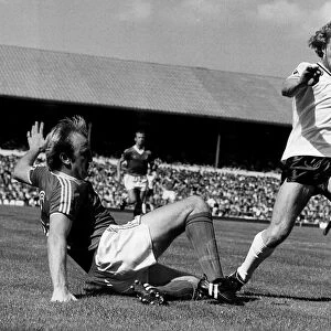 Tottenham Hotspur versus Nottingham Forrest. 1980. Kenny Burns tackles Steve