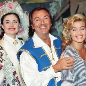 Cinderella Print - New Victoria Theatre, 15th December 1992