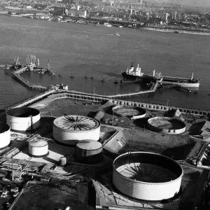 Tranmere Oil Terminal Print: Construction of Storage Tanks circa 1960