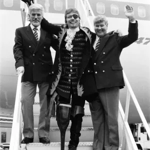 The Transatlantic Challenge 1985. L-R Ted Toleman, Richard Branson and Chay Blyth The Transatlantic Challenge 1985. L-R Ted Toleman, Richard Branson and Chay Blyth