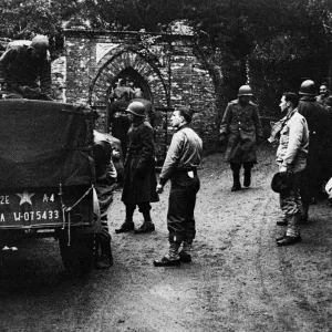 US troops arriving in Slapton to help the villagers move their possessions prior to US troops arriving in Slapton to help the villagers move their possessions prior to