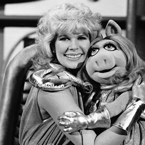 TV Progs Muppet Show Actress Loretta Switt best known as Hotlips Hoolahan from MASH
