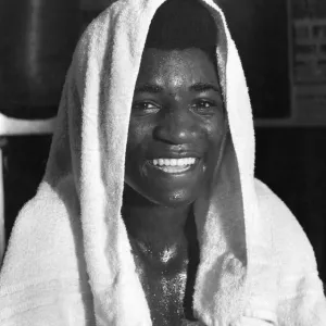 Ugandan lightweight boxer Cornelius Edwards in training. Circa 1981 P005751 Ugandan lightweight boxer Cornelius Edwards in training. Circa 1981 P005751