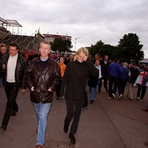 Ulrika Jonsson TV Presenter October 98 At wembley to see England play Bulgaria