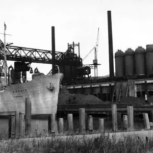 Unloading Ore at the Wharf alongside the GKB Blast Furnaces at Margam. Circa 1947 Unloading Ore at the Wharf alongside the GKB Blast Furnaces at Margam. Circa 1947
