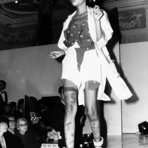 Vivienne Westwood Fashion Show Print at Olympia (00197)