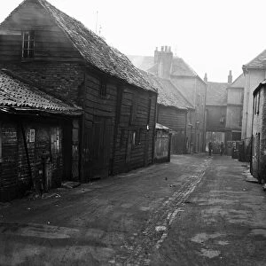 Uxbridge, Bakers yard. Slum clearance. Inhabitants of Bakers Yard, Nashs Yard
