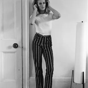 Vanessa Redgrave photographed for a Donald Zec feature. 2nd May 1966 Vanessa Redgrave photographed for a Donald Zec feature. 2nd May 1966
