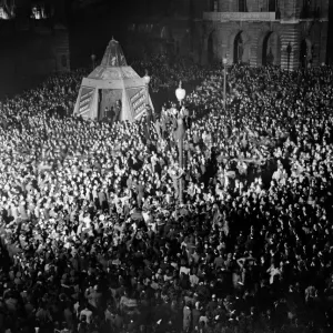 VE Day celebrations in London at the end of the Second World War VE Day celebrations in London at the end of the Second World War