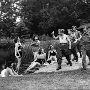 You ve earned it, Girl war workers on holiday at the women War Workers Holiday camp You ve earned it, Girl war workers on holiday at the women War Workers Holiday camp
