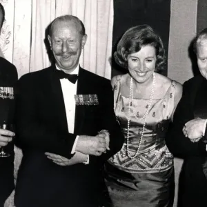 VERA LYNN AT THE DORCHESTER HOTEL IN PARK LANE, LONDON - 10 / 10 / 1965