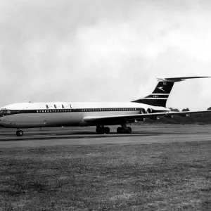 The Vickers VC10 making its first taxi test on the runway at the Vickers Airfield The Vickers VC10 making its first taxi test on the runway at the Vickers Airfield