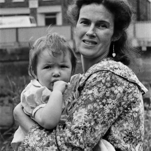 Victoria Gillick with Daughter Clementine, Print 1983 Victoria Gillick with Daughter Clementine, Print 1983