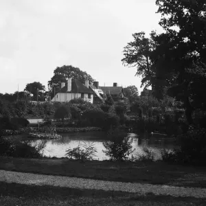 View of the pond in Beaconsfield. Circa 1931