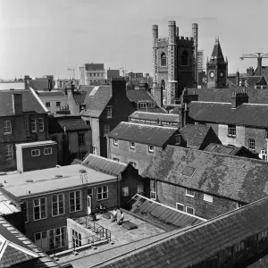 La vista desde la cima del edificio Prudential, Reading, Berkshire. 2 de mayo de 1966. La vista desde la cima del edificio Prudential, Reading, Berkshire. 2 de mayo de 1966.