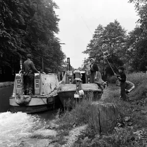 Views along the Grand Union Canal, in Hertfordshire. 19th June 1954 Views along the Grand Union Canal, in Hertfordshire. 19th June 1954