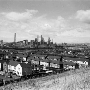 Vistas de las Acerías de Port Talbot, Gales. 7 de agosto de 1967. Vistas de las Acerías de Port Talbot, Gales. 7 de agosto de 1967.