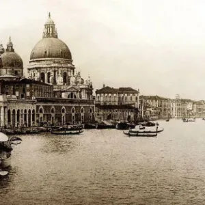 Views : Venice, Italy, Grand Canal, November 1917 Doges Palace
