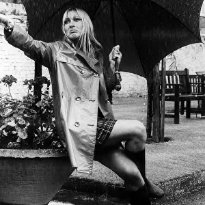 Virginia Wetherell Actress - Jul 1968 arrives at Granada Studios in manchester