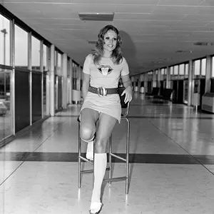 Vivian Neves ex glamour model March 1971 pictured at Heathrow