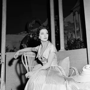 Vivien Leigh during rehearsals for the play South Sea Bubble, by Noel Coward Vivien Leigh during rehearsals for the play South Sea Bubble, by Noel Coward