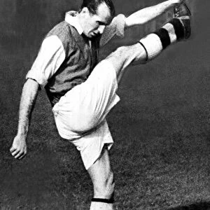 Wally Barnes Football Player of Arsenal - 15 / 10 / 1949