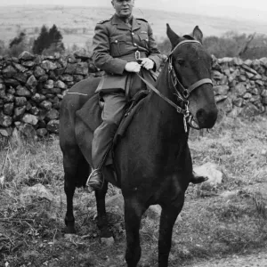 War Correspondents have paid a visit to a Mountain Battery of the Royal Artillery in War Correspondents have paid a visit to a Mountain Battery of the Royal Artillery in