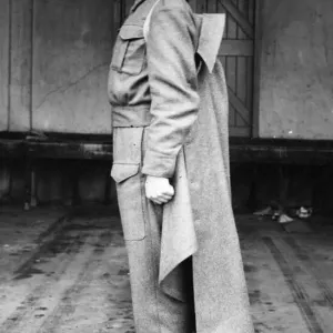 The war Office announces that 500, 000 capes will be delivered for issue to the Home Guard The war Office announces that 500, 000 capes will be delivered for issue to the Home Guard
